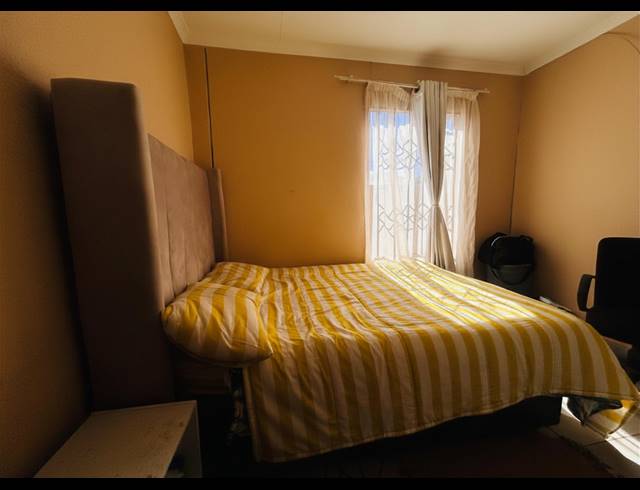 2 BEDROOM HOUSE FOR SALE IN SAVANNA CITY